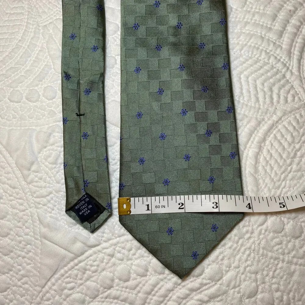 Brooks Brothers Makers Green Silk Neck Tie Blue Daisy 58